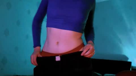 Lavinda online show from October 27, 2025, 8:29 am