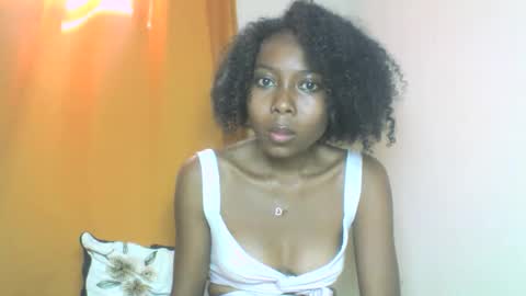 layannek online show from September 29, 2025, 6:18 am