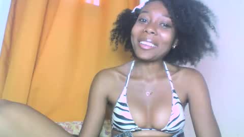 layannek online show from October 4, 2025, 10:02 am