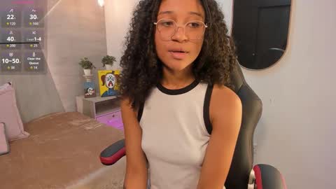 layla_clarke online show from November 27, 2025, 3:30 am