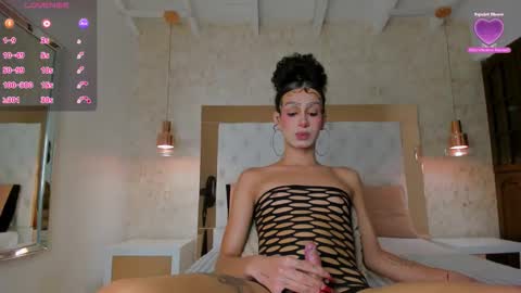 Layla Mackenzie  online show from February 9, 2026, 1:09 am