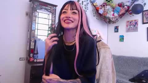 layla_quinn online show from January 6, 2026, 4:43 pm