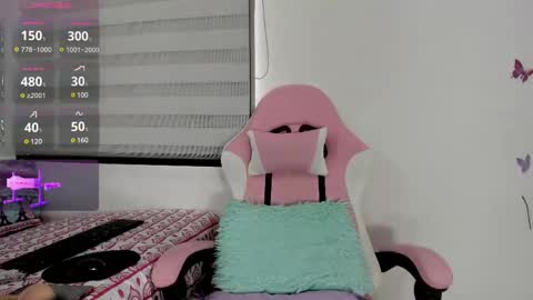 LAYLA online show from March 6, 2025, 5:00 pm