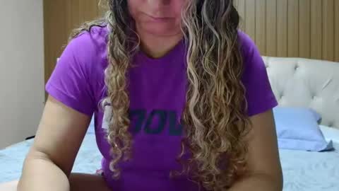 kelly online show from September 14, 2025, 6:40 pm