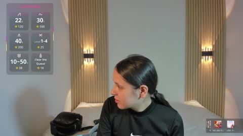 LaylaEmber online show from February 6, 2026, 11:24 am