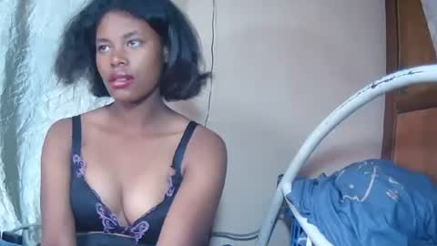 Snapshot of laylah517 chatting on November 20, 2025, 2:56 am laylah517 online show from November 20, 2025, 2:56 am