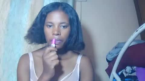 Snapshot of laylah517 chatting on November 25, 2025, 3:06 am laylah517 online show from November 25, 2025, 3:06 am