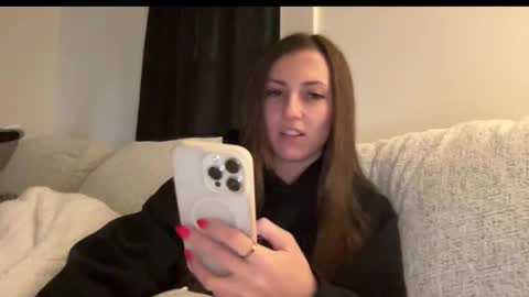 laylahlaylah1 online show from November 5, 2025, 6:30 pm