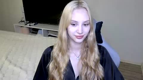 LaylaPretty001 online show from June 15, 2026, 4:25 am