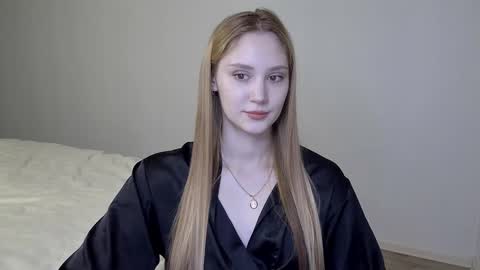 Laylla001 online show from January 3, 2025, 5:50 am