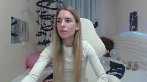 laymablast online show from October 17, 2025, 6:05 am