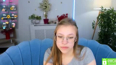 layriantavee online show from February 25, 2025, 9:53 am