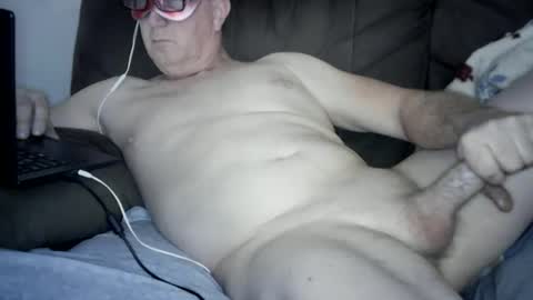 Snapshot of laytonbonner chatting on January 9, 2026, 7:00 am laytonbonner online show from January 9, 2026, 7:00 am