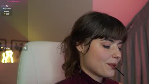 Pansy online show from September 24, 2025, 7:39 pm