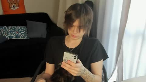 Alex online show from April 16, 2026, 3:29 am