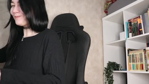 Lisa online show from December 31, 2024, 5:22 am