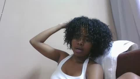 lea96546 online show from December 5, 2025, 6:15 pm