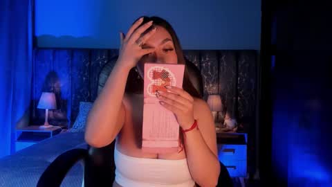 Lea Velle online show from November 25, 2025, 4:34 am