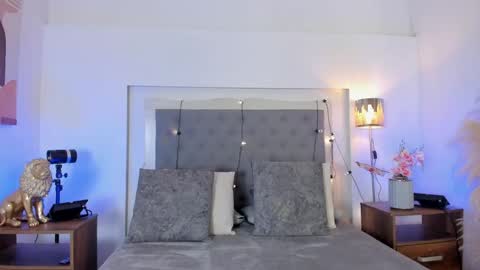 lea_walkerr online show from April 18, 2026, 7:40 pm