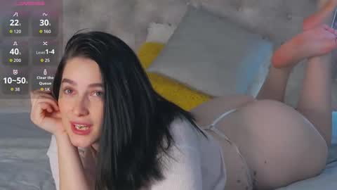 Dia online show from November 19, 2025, 5:02 pm