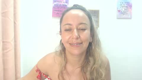 Snapshot of leah_susman chatting on March 7, 2025, 4:57 am leah_susman online show from March 7, 2025, 4:57 am