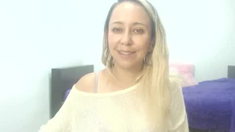 Snapshot of leah_susman chatting on September 18, 2025, 2:13 am leah_susman online show from September 18, 2025, 2:13 am