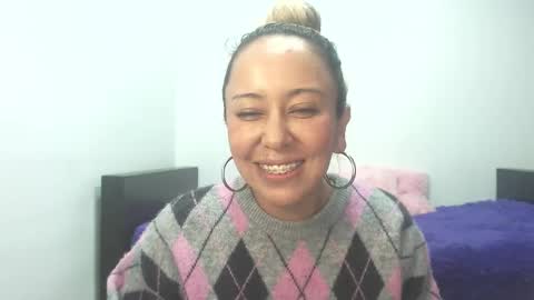 Snapshot of leah_susman chatting on September 23, 2025, 1:41 am leah_susman online show from September 23, 2025, 1:41 am