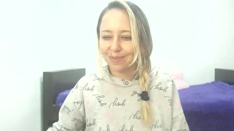 Snapshot of leah_susman chatting on September 30, 2025, 1:54 am leah_susman online show from September 30, 2025, 1:54 am