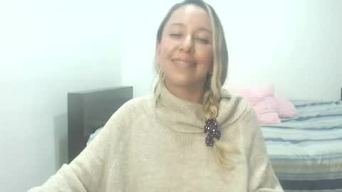 Snapshot of leah_susman chatting on November 14, 2025, 5:28 am leah_susman online show from November 14, 2025, 5:28 am