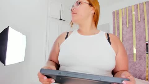 Leah  online show from February 15, 2025, 9:26 pm