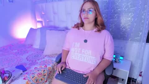 Leah  online show from March 21, 2026, 2:49 am