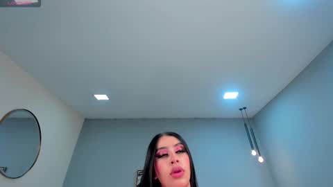 leahlombardi_ online show from October 13, 2025, 6:41 pm