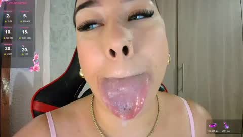 Snapshot of leahtemptation chatting on June 7, 2026, 10:41 am leah online show from June 7, 2026, 10:41 am