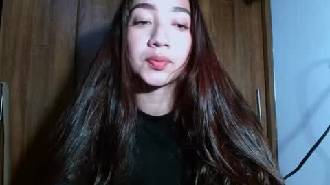 leanaalhub online show from February 9, 2025, 4:36 am