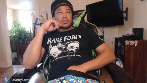 Learoy online show from February 18, 2025, 11:52 pm