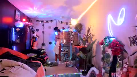 leatherdude69 online show from January 6, 2025, 4:58 am