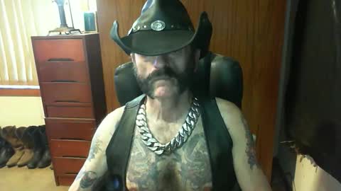 leathergreaser online show from January 9, 2026, 10:44 pm
