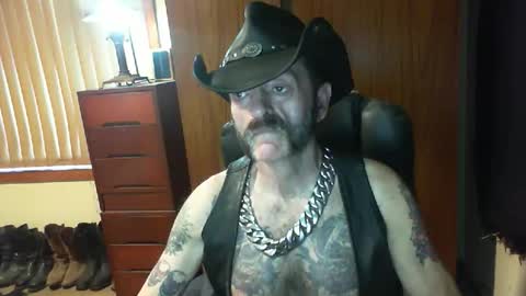 leathergreaser online show from March 12, 2026, 8:37 pm