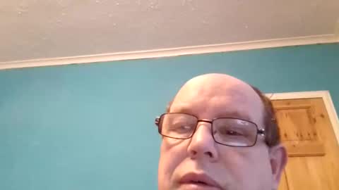 leatherpants68 online show from December 22, 2025, 8:44 am