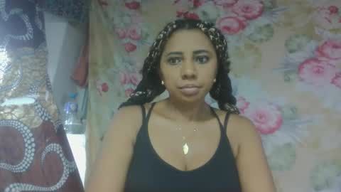 leatiana online show from April 19, 2026, 6:32 pm
