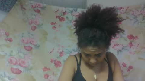 leatiana online show from April 21, 2026, 2:51 am