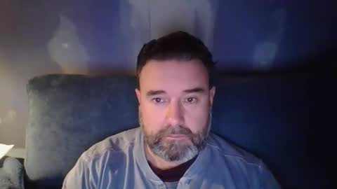 lecheare28 online show from February 12, 2026, 4:57 pm