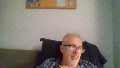 lechertachatte4444 online show from November 12, 2025, 11:25 pm