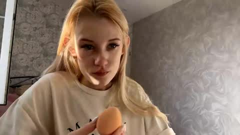Kate online show from April 21, 2026, 8:53 am