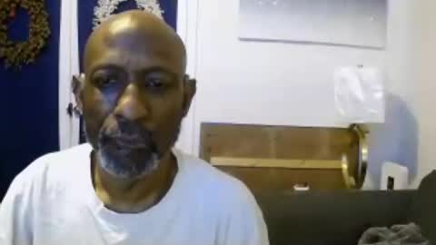 Snapshot of leeguy_hugedick chatting on July 14, 2026, 7:46 am Ebony DeafGuy online show from July 14, 2026, 7:46 am