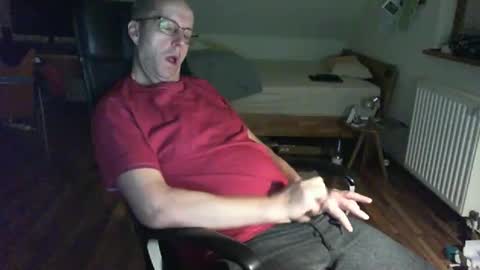 Snapshot of lefti27 chatting on January 29, 2025, 10:43 pm Dave online show from January 29, 2025, 10:43 pm