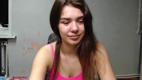 Liya online show from November 6, 2025, 8:43 pm