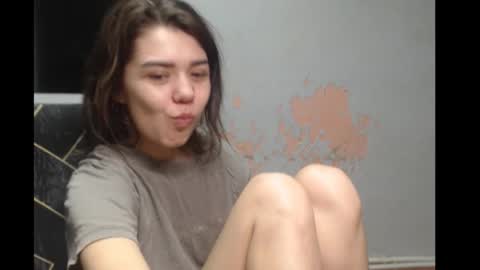 Liya online show from December 18, 2025, 9:43 pm