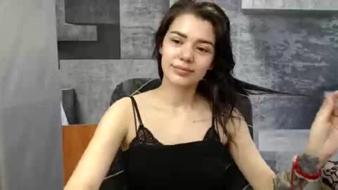 Liya online show from May 6, 2026, 2:08 am