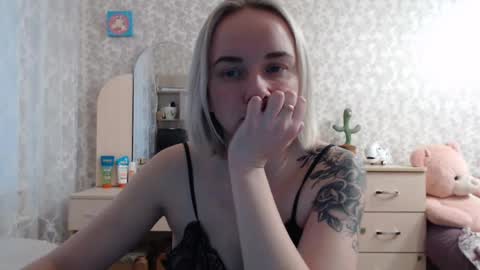 leggywily25 online show from December 12, 2024, 10:24 am